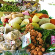 産地直送の食材市場 「マルシェ・ジャポン」-新鮮な野菜や果物