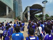 横浜F・マリノスのサポーターがMM地区で「大清掃作戦」