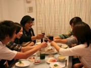 野毛で「婚活クッキング」-料理づくりで愛をはぐくむ