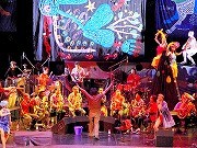 新港ピアで「ヨコハマ国際映像祭」フィナーレを飾る前夜ライブ