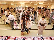 横浜赤レンガ倉庫で「振袖の祭典」-レンタルや親子来場特典も
