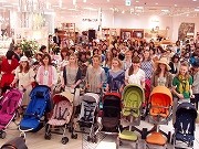 横浜ベイクォーターアネックスで「親子ファッションショー」