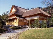 三溪園「鶴翔閣」でお正月イベント-バロック室内楽の演奏も