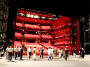神奈川芸術劇場で「劇場体験型ナゾ解きゲーム」-開館1周年