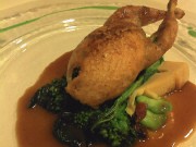 仏料理店「ミクニ ヨコハマ」がフレンチ薬膳-「肝」をテーマに薬膳講座も