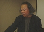ニューメディアアート科主任の劉旭光博士