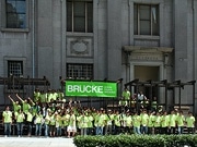 穴吹デザイン専門学校生らがデザインイベント「BRUCKE」