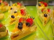 広島に旬の果物生かすフルーツ・カフェ－三原の和洋菓子店が初出店