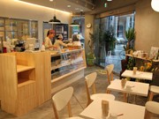 広島に自然派ドーナツ専門店「フロレスタ」－カップケーキ店跡に出店