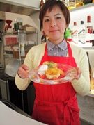 広島・八丁堀にわずか3坪のフードバー、焼き菓子などのスイーツも
