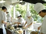 「デニーズ」主催のクッキングスクール－試作メニューは「ジャンバラヤ」