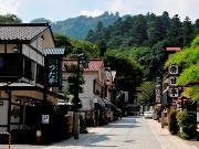 「るるぶ」シリーズに「高尾山」－ミシュラン三ツ星、燃油高の追い風も