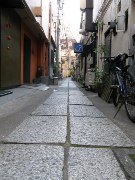 荒木町・石だたみの会、活動の輪広がる－常連客らが「応援する会」