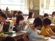 「朝の読書」運動が20周年－鳥取・佐賀は小・中・高の92％が実施