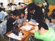 市谷小学校、各学年で「新聞」教育－「言語力」低下の歯止めに