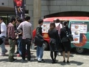 毎週金曜、市ケ谷に南インドカレーの移動販売車－月曜は中目黒に