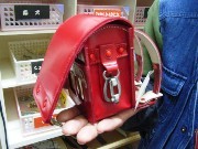 「ミニランドセル」作り20年、12,000個超に－神楽坂の増田さん
