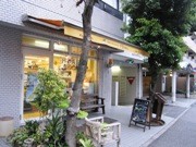 「ハチの巣をそのまま食べる」商品が話題に－神楽坂のはちみつ専門店