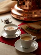 セブン＆アイが新業態「カフェ」展開－そば、ハンバーグなど専門店化加速