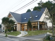 志摩市の人気菓子店が装い新たにオープン