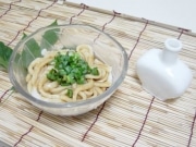 「伊勢うどん」にも夏限定「冷やし麺」－夏本番で人気に