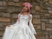 志摩スペイン村にコスプレイヤー200人－恒例イベントに入園客も驚き