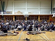 3月4日は「サンシンの日」－石垣で総勢300人が三線大合奏会