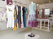 女性向けの古着セレクトショップ－雑貨や洋服も販売