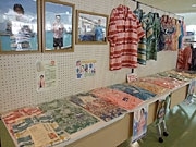 石垣で「海のおきなわウエア」写真展－八重山のウミンチュがモデルに