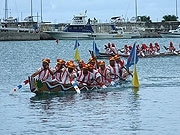 「石垣市爬龍船競漕大会」－中・西組合同が総合優勝2連覇