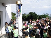 石垣島天文台、来館者3万人を突破－新川小に天体望遠鏡をプレゼント