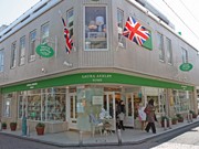 「ローラアシュレイホーム」自由が丘店がリニューアル－雑貨中心の新業態店へ