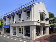 トゥモローランド、自由が丘にコンパクトなメンズセレクトショップ