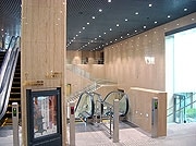 石川県立美術館がリニューアルオープン－大型ガラスで館内明るく