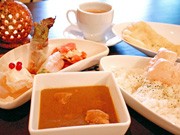 金沢にカレー＆ジェラート店「ラグラグ」－子ども連れでの来店に配慮