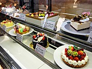 金沢のめいてつ・エムザでクリスマスケーキ試食会、一足早く品選び
