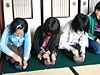 自作茶わんで「子ども茶会」