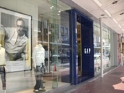 「GAP」京都河原町店がオープン－京都初の大型路面店