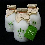 未利用の森に自然放牧牛－ジェイアール京都伊勢丹で「森林ノ牛乳」販売