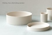 インセンスグッズに合う白磁器100点を展示－COCON烏丸で