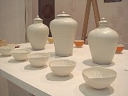 「晩酌に使う」酒器や食器の展示会－酒をついで使い心地の確認も