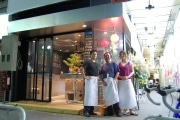 吉祥寺ハモニカ横丁にローストチキンがメーンのバル新店