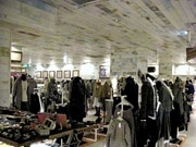 吉祥寺タワレコ跡に大型古着店「HANJIRO」－オリジナル商品も展開
