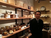 元インテリアデザイナーが吉祥寺に器と道具の店－末広通りを盛り上げる