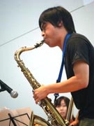 ハーバーランドのジャズイベントに7千人－大学生が企画・運営