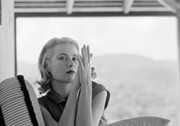 大丸ミュージアムで「グレース・ケリー写真展」－ポートピア来日から30年
