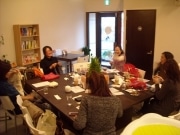 京橋の速読カフェでクリスマスイベント－「恋愛授業」「ビューティー講座」など