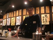 京橋東商店街の「豚肉酒場」が2周年-目標は「街で一番元気な店に」