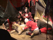旅するテント劇団「どくんご」、4年ぶりに大阪で公演