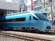 新型ロマンスカー「MSE」運行開始－町田から大手町へ